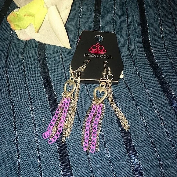 Buy 2 Get 1 Free Paparazzi Silver and Purple Dangle Heart Earrings - Picture 2 of 3